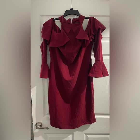 Red Dress - Picture 1 of 2